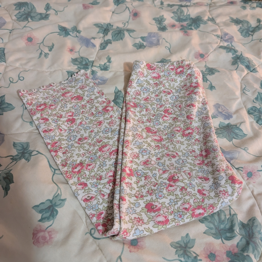 Vintage Pink and White Floral Kids Leggings